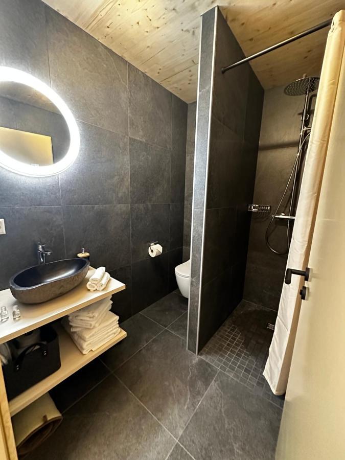 Chambres D'Hotes Les Louettes A Sapinhaut Canton Du Valais Saxon Exteriör bild